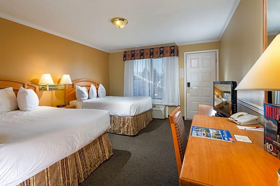 Econo Lodge Inn & Suites Kelowna Exteriör bild